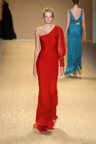 Illustration for article titled Fashion Show: Monique Lhuillier